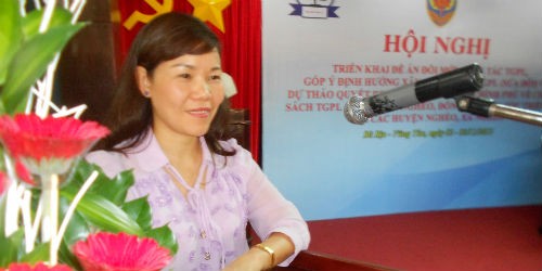 Cục trưởng Cục Trợ giúp pháp lý Nguyễn Thị Minh phát biểu tại Hội nghị