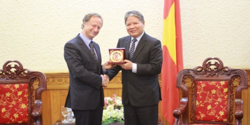 Bộ trưởng Hà Hùng Cường tiếp xã giao Đại sứ EU tại Việt Nam