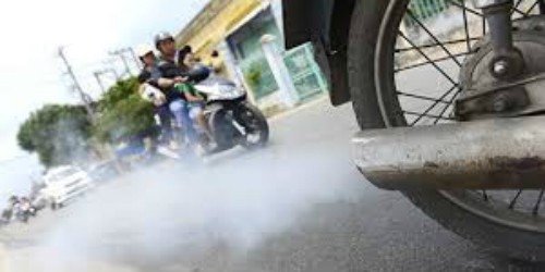 Đa số người dân đi mô tô, xe máy đều tỏ ra ngơ ngác với khái niệm “kiểm soát khí thải xe”