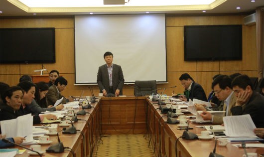 Thứ trưởng Lê Thành Long chủ trì cuộc họp