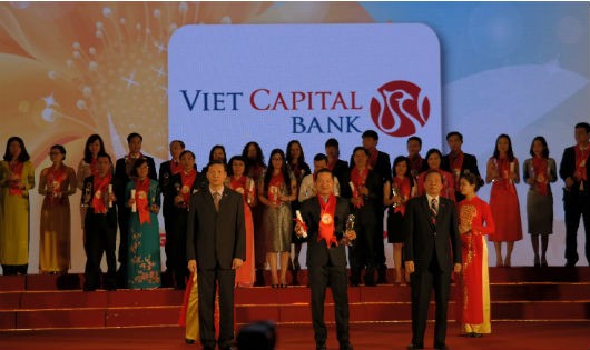 Viet Capital Bank nhận giải "Thương hiệu mạnh Việt Nam"