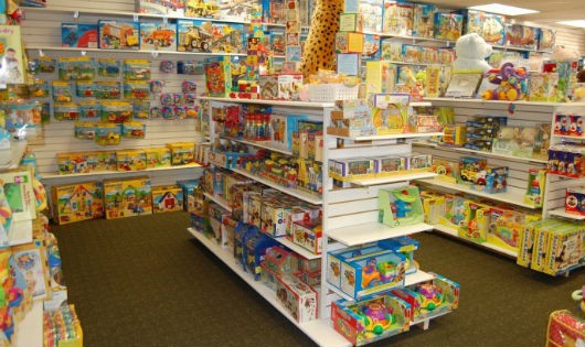 Tình hình bán hàng đồ chơi trẻ em ảm đạm hơn so với mọi năm