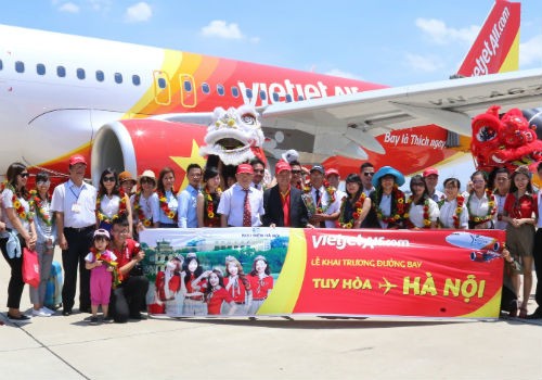 Vietjet tưng bừng khai trương đường bay từ Hà Nội đến Tuy Hòa (Phú Yên)