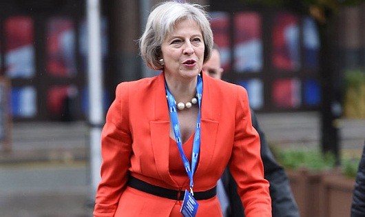“Bà đầm thép” 2.0 Theresa May