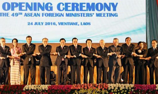 Các Bộ trưởng Ngoại giao ASEAN tại hội nghị. Ảnh: Kyodo