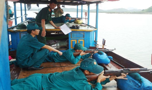 Huyện Tiên Yên tổ chức huấn luyện dân quân tự vệ biển