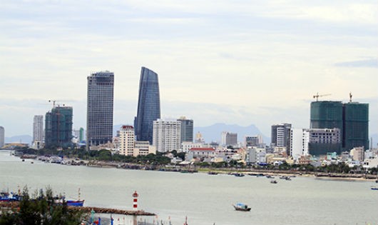 Toà nhà Trung tâm hành chính Đà Nẵng đặt ở trung tâm thành phố, nơi đang có tốc độ phát triển đô thị nhanh