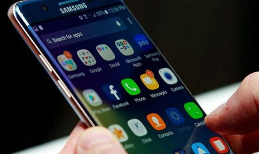 Ngay cả Galaxy Note 7 mới ra mắt cũng có thể bị hack theo phương pháp trong bài. Ảnh: AFP