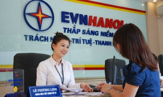 Sáu tháng đầu năm 2016, EVN HANOI đã giải đáp hơn 125 ngàn cuộc gọi của khách hàng