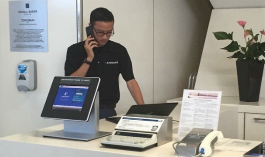 Quầy hỗ trợ của Samsung tại một sân bay ở Mỹ. Ảnh nguồn Internet
