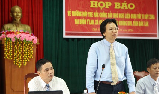 ông Doãn Hữu Long phát biểu tại cuộc họp