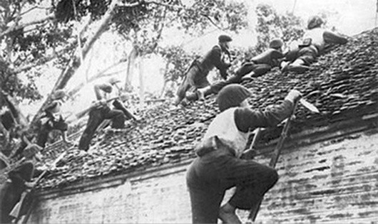 Quân và dân Hà Nội chiến đấu, giành giật với địch từng góc nhà, đường phố (tháng 12/1946)