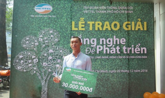 Khách hàng Nguyễn Văn Tín (TP. HCM) nhận Giải nhì