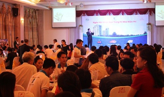 Hơn 300 khách hàng đã tham dự sự kiện
