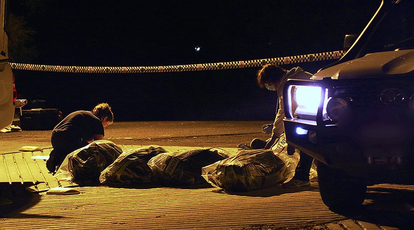Cảnh sát Australia thu giữ tang vật trong vụ triệt phá đường dây ma túy. Ảnh: AFP