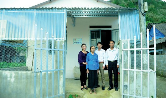 Ngôi nhà “Đại đoàn kết” của bà Lò Thị Khón (67 tuổi TP. Lai Châu) – 1 trong tổng số 22 hộ được VietinBank hỗ trợ tiền xây nhà. Ảnh: Hoàng Thành An