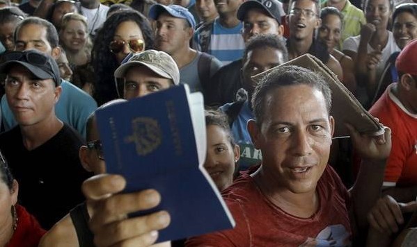 Mỹ chấm dứt chính sách thị thực đặc biệt cho người Cuba