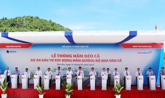 Phó Thủ tướng Trịnh Đình Dũng dự Lễ thông hầm Đèo Cả