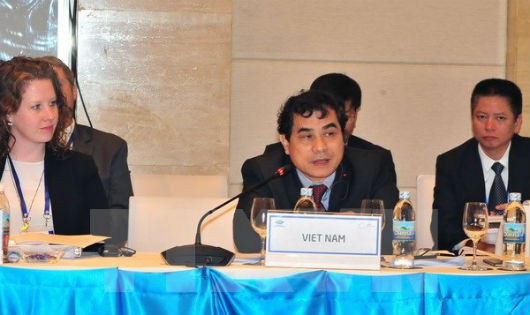 Đại biểu Việt Nam tham dự phiên họp. (Ảnh: Nguyễn Khang/TTXVN)
