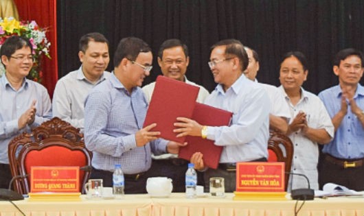 Đại diện EVN và UBND tỉnh Kon Tum ký Biên bản ghi nhớ về việc phối hợp triển khai Dự án đường dây 500kV mạch 3