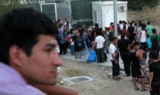 Ở Lesbos, có gần 5.000 người trong các trại vốn chỉ có sức chứa 3.500 người