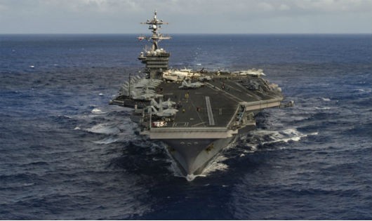Tàu Sân bay USS Carl Vinson. Ảnh Reuters/Thanh Niên