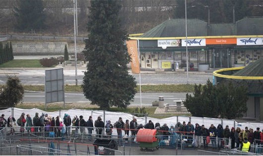 Dòng người ùn tắc tại biên giới khu vực Schengen