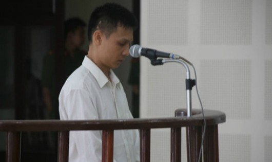 Bị cáo Phạm Văn Luận tại tòa. Ảnh CAND