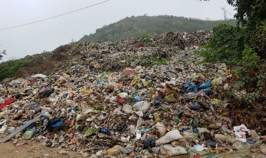 Bãi rác Núi Voi ô nhiễm môi trường nghiêm trọng, còn Dự án vẫn không thấy đâu?