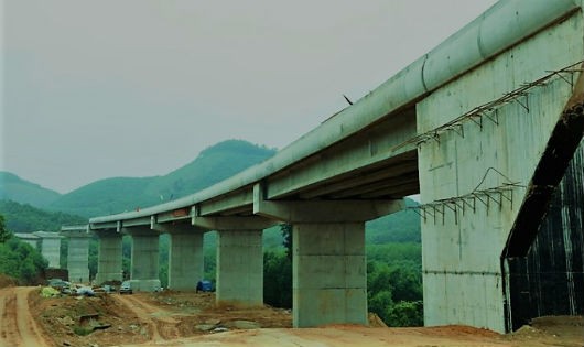 Cao tốc La Sơn - Tuý Loan trùng tuyến với cao tốc Bắc - Nam
