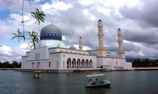 Thánh đường Hồi giáo Masjid Bandaraya ở Malaysia. Ảnh: Lưu Đạt (Vietnam+)