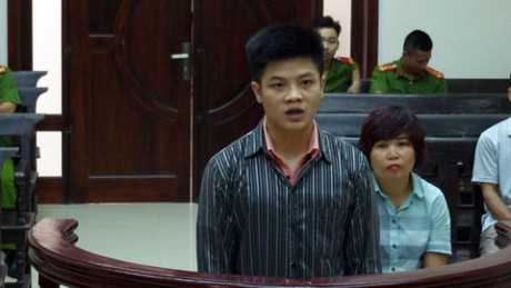Bị cáo Nguyễn Anh Tú tại tòa. Ảnh Vietnamnet