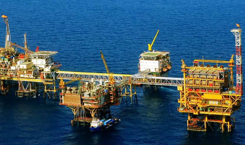 Tăng lượng khai thác dầu được xem là một phương án để đảm bảo việc tăng trưởng. Ảnh vietsov.com.vn