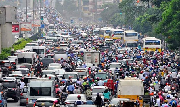 Hà Nội và TPHCM đang chịu áp lực lớn về quá tải các phương tiện giao thông
