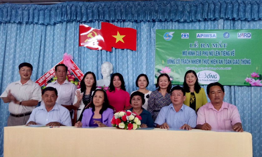 Lễ mắt mô hình Câu lạc bộ “Phụ nữ lên tiếng về uống có trách nhiệm thực hiện ATGT  tại phường An Hội, 
quận Ninh Kiều, TP Cần Thơ