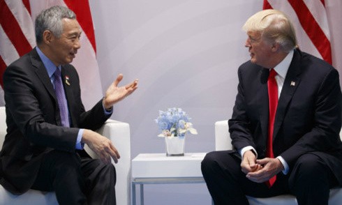 Thủ tướng Lý Hiển Long (trái) và Tổng thống Donald Trump. Ảnh: Todayonline/VOV