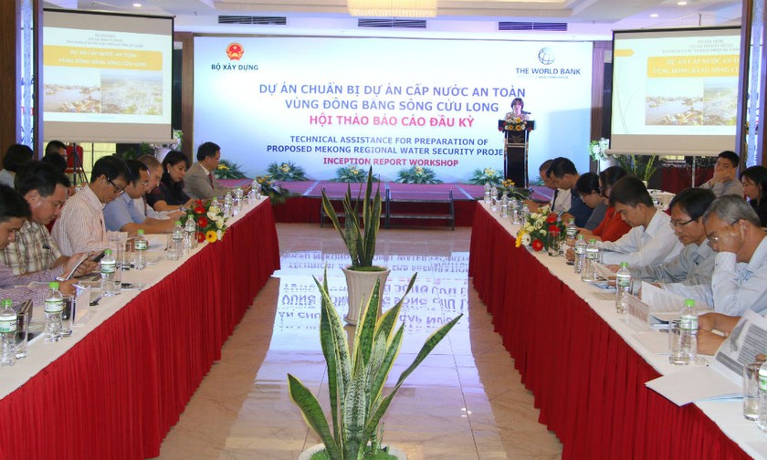 Thứ trưởng Bộ Xây dựng - Phan Thị Mỹ Linh phát biểu tại hội thảo báo cáo đầu kỳ Dự án chuẩn bị dự án cấp nước an toàn vùng Đồng bằng sông Cửu Long