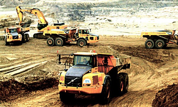 Đề xuất dừng dự án khai thác mỏ sắt Thạch Khê của Bộ KH&ĐT tiếp tục gây tranh cãi