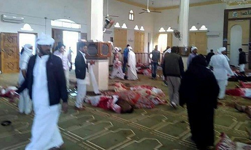 La liệt xác chết trong ngôi đền Rawda, cách thủ phủ El-Arish ở Bắc Sinai khoảng 40 cây số