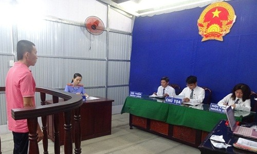 Bị cáo Thuận tại phiên xét xử. Ảnh Báo Công lý