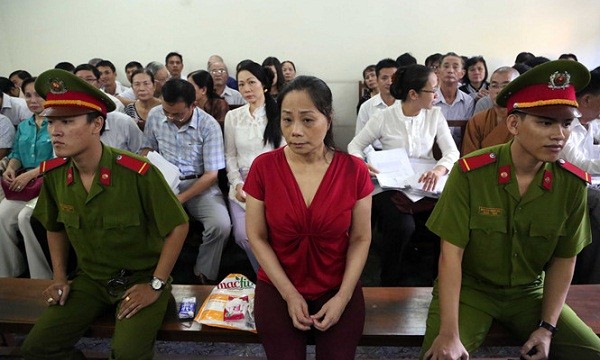 Bị cáo Trương Thị Tuyết Nga tại phiên tòa