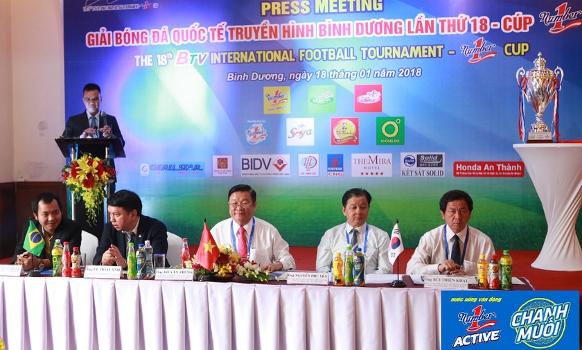 Buổi họp báo giới thiệu giải bóng đá BTV-Cup Number 1 lần thứ 18