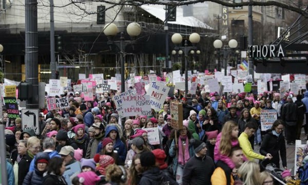 Đoàn người tuần hành ở Seattle, Washingto, ngày 20/1. (Nguồn: AFP)