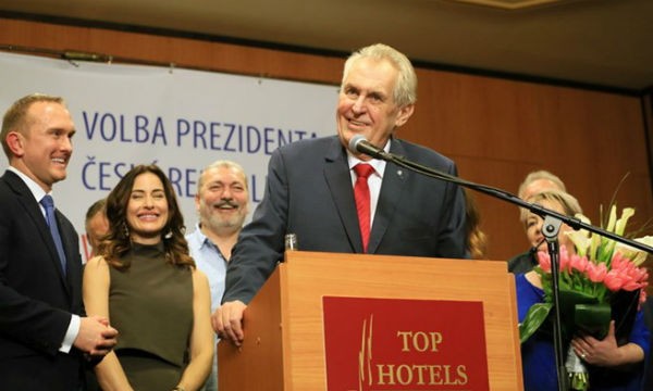 Tổng thống CH Séc Milos Zeman họp báo tại Prague sau khi tái đắc cử trong cuộc bầu cử Tổng thống vòng hai
