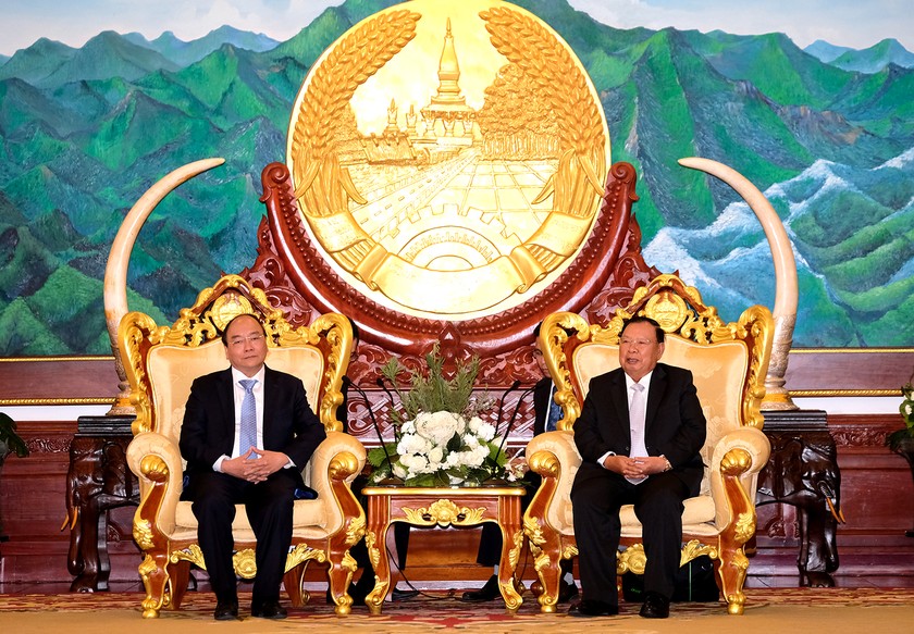 Thủ tướng Nguyễn Xuân Phúc và Tổng Bí thư, Chủ tịch nước Lào Bounnhang Vorachith - Ảnh: VGP/Quang Hiếu