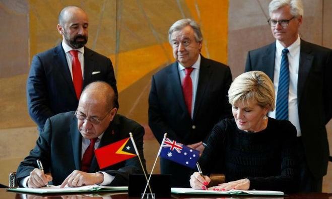 Lễ ký hiệp ước nêu trên diễn ra tại trụ sở Liên hợp quốc trước sự chứng kiến của Tổng Thư ký Liên hợp quốc Antonio Guterres vào ngày 6/3. (Nguồn: AP/Vietnam+)