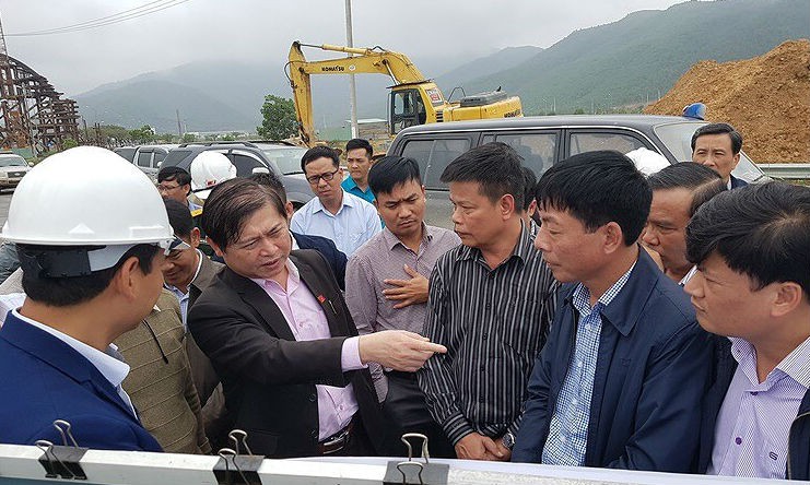 UBKHCNMT của Quốc hội kiểm tra Dự án đường Hồ Chí Minh đoạn La Sơn – Túy Loan