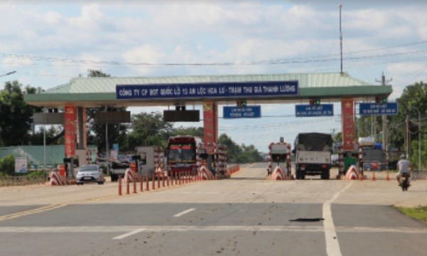 Một trong ba trạm thu giá  trên QL 13 tỉnh Bình Phước