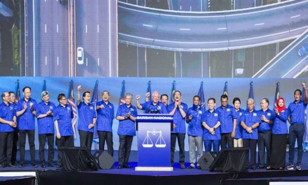Thủ tướng Malaysia Najib Razak công bố cương lĩnh tranh cử ngày 8/4. (Ảnh: THX/VTV)