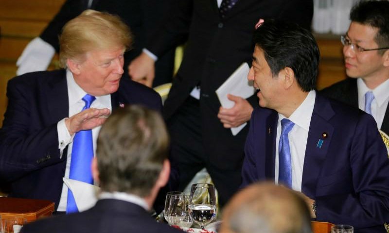 Ông Trump và ông Abe tại cuộc gặp năm 2017